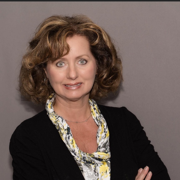 Meet your Posher, Diana - Picture 1 of 1